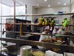 -东豪园林海鲜酒家(南港路辅路店)