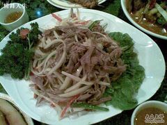 手撕羊肉-东方亚克西餐厅(西康路店)