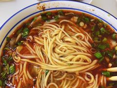 -陆元丰·兰州纯汤牛肉面(自强西路店)