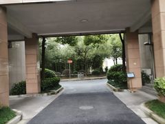 -上海市曹杨职业技术学校