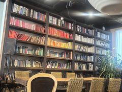-房角石咖啡与书(吉大南校店)