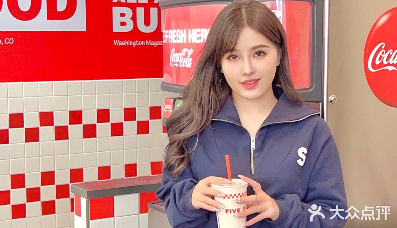 答应我来魔都一定要尝尝这口汉堡🍔Five Guys