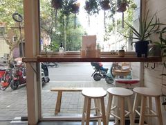 靠窗位-Egg•Allday Brunch(襄阳北路店)