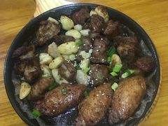 -老东镇啤酒屋海鲜加工·蒸汽海鲜·海鲜烧烤(台东店)