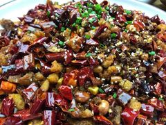 -有红鸡毛店·川菜(建设路店)