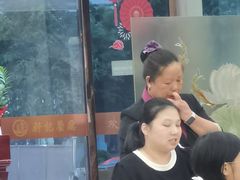 -轩记海鲜餐厅·四十五年老字号·经典粤菜(西区彩虹店)