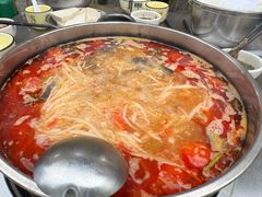 -黄利砖万峰林布依特色酸笋牛肉馆