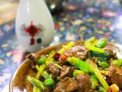 爆炒小黄牛-苗湘食府(十年店)