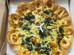 菠菜鸡肉芝心披萨-必胜客(新中纬店)