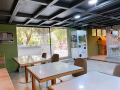 -ADO KAFE(大学城店)