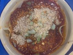 -马路边边麻辣烫(世纪金源店)