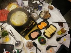 -鲜入围煮花胶鸡海鲜火锅