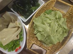 -七欣天香辣蟹火锅(上海银亿滨江店)