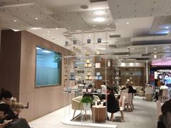 -奈雪的茶(湖滨银泰in77C区PRO店)