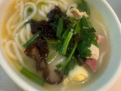 传统过桥米线-云腾食府·云南菜