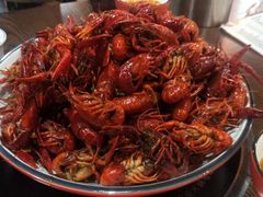 -虾弄弄海派小龙虾·牛羊蝎子火锅