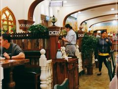 大堂-清真·玛丽亚新疆菜主题餐厅(浙江中路店)