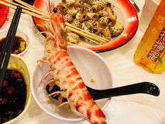 -鲜入围煮花胶鸡海鲜火锅