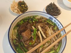 -镇南锅盖面馆(解放路店)