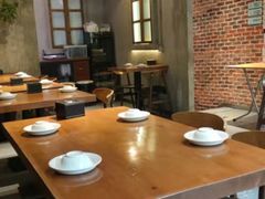大堂-炉小二铜锅牛蛙•川湘菜(三里屯店)
