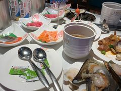 -领鲜活海鲜榴莲自助火锅(东门店)