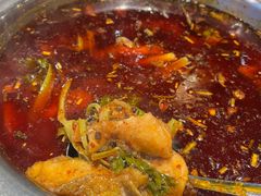 -肖肖酸萝卜鱼火锅(总店)