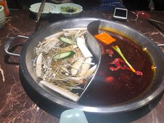 菌香鸳鸯锅-晓宇重庆火锅(赛格国际购物中心店)