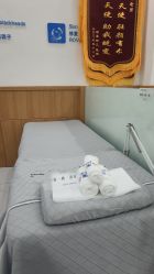 -靓芙泉专研痘痘肌