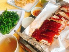 -东方之猪四更烤乳猪(金垦总店)