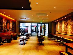 大堂-星巴克(保定万博广场店)
