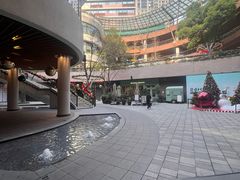 -瑞虹新天地月亮湾