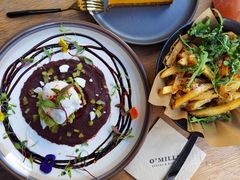 羊奶酪红菜头饼-O'mills Sourdough Bakery&Bistro(永嘉路店)