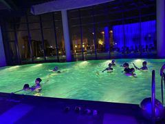 -上海滴水湖皇冠假日酒店