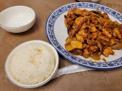 -金牌餐厅·天津菜·八珍豆腐·老爆三(瓷房子店)