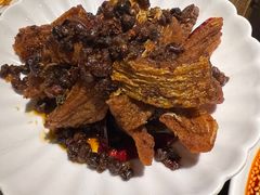 -张大胡子鱼头火锅酒楼(长益路店)