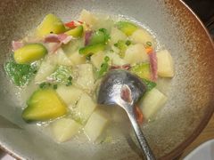-山茶云南菜(永安里店)