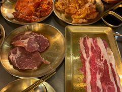 -胡悦里韩式烤肉(芝罘万达广场店)