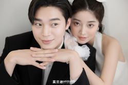 -莫兰迪婚纱摄影