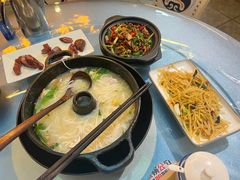 -飞虎过桥米线(翠湖店)