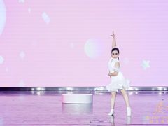 -炫艺舞蹈培训中心(枫尚奥特莱斯店)