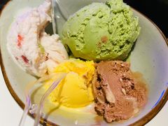 冰淇淋-温禾牛·和牛寿喜烧自助火锅(恒基名人店)