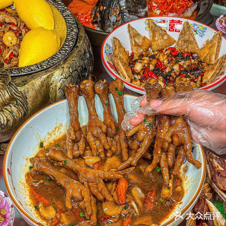 二十年深圳湘菜老店‼️好吃不贵人均才50r