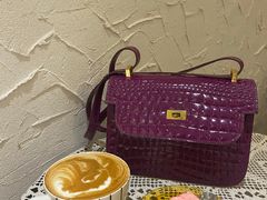 -浮漫咖啡(镜湖万达广场店)