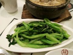 -新大咀港式茶餐厅(宝山万达店)