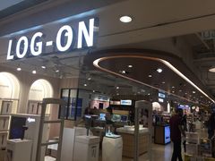 -LOG-ON(海港城店)