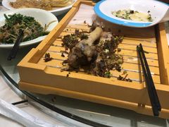 -鑫巴蜀小镇 · 水煮鱼专研店(玉桥店)