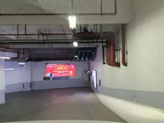 场地-百盛优客城市广场-停车场