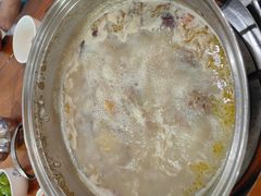 -15年老字号鑫鑫猪肚鸡·椰子鸡海南火锅(兴隆华侨农场店)