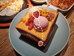 -蜜桃餐厅·伴山(湖滨商业街店)