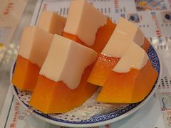 木瓜奶冻-广信牛奶甜品世家(台东店)